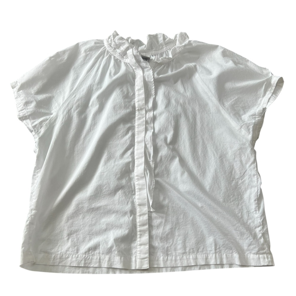 Finley NWOT white cotton poplin ruffle button down blouse with cap sleeves
